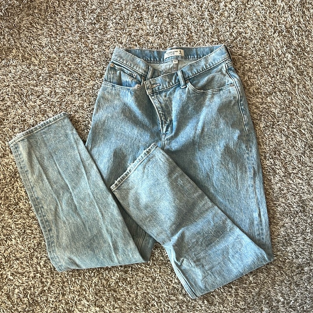 Abercrombie curve love 90s straight Jean